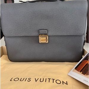 Louis Vuitton Vasilli Taiga briefcase